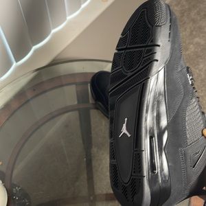 Jordan 4 black cat